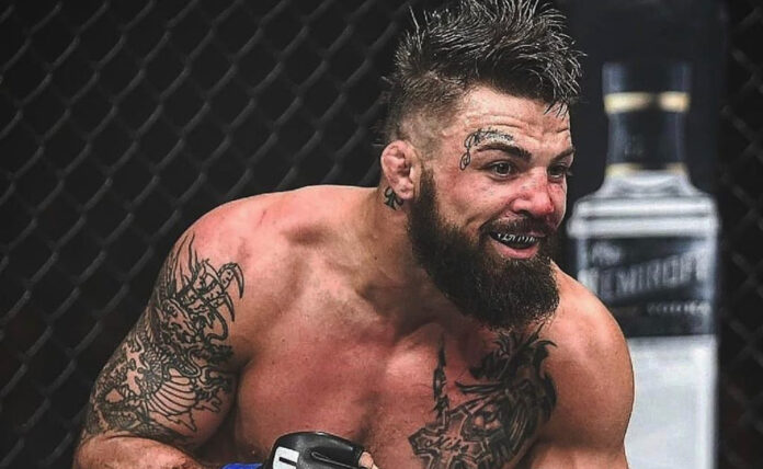 O Mike Perry