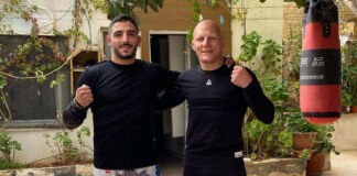 Ο Ali AlQaisi (δεξιά) είπε αντίο στο UFC